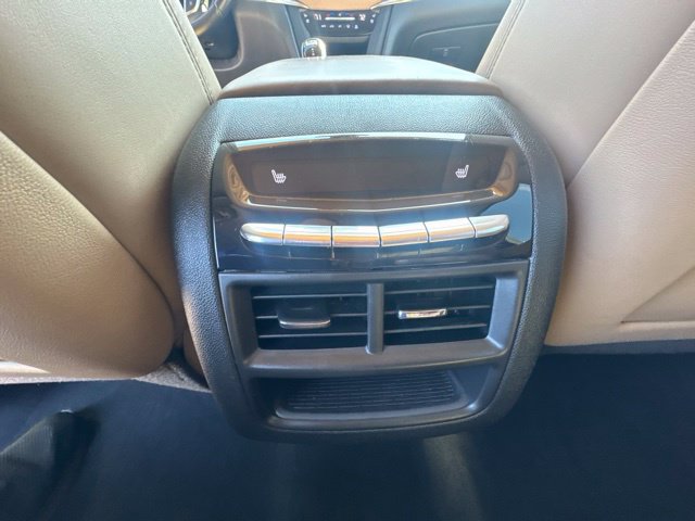 Used 2020 Cadillac XT5 Premium Luxury w/ Platinum Package FWD image 12