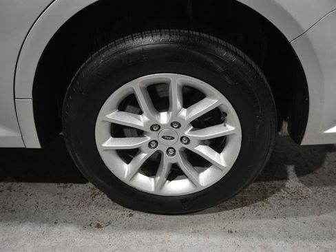 Used 2018 Ford Flex SE FWD image 42