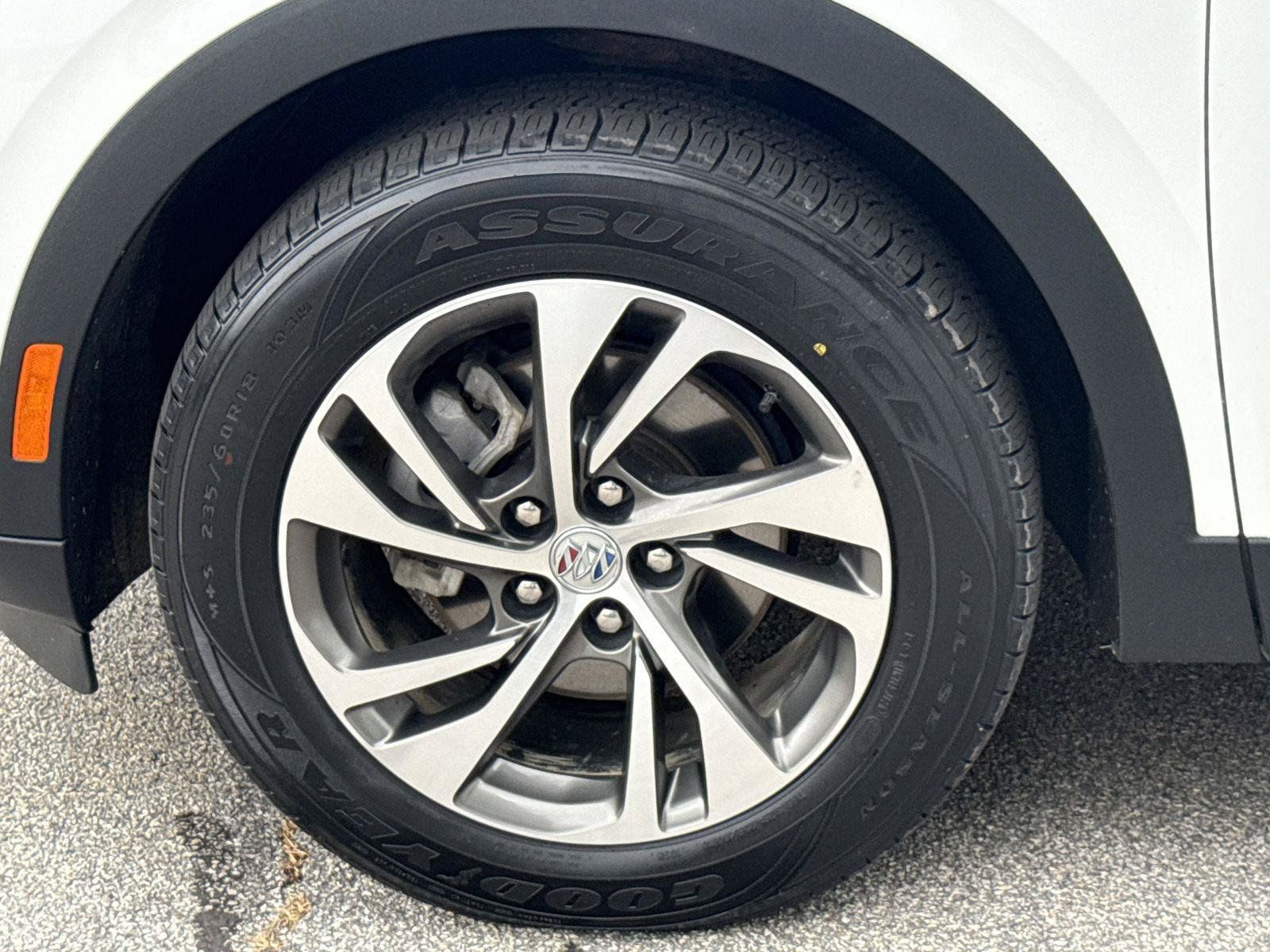 Used 2023 Buick Envision Essence AWD/4WD image 15