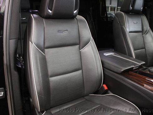 Used 2023 Cadillac Escalade ESV Premium Luxury AWD/4WD image 51