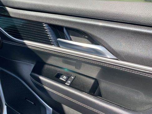 Used 2022 Jeep Wagoneer Series I image 14