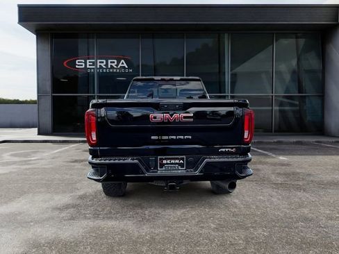 Used 2023 GMC Sierra 3500 AT4 w/ AT4 Premium Plus Package AWD/4WD image 3
