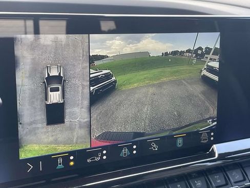 New 2026 Chevrolet Silverado 2500 ZR2 AWD/4WD image 14