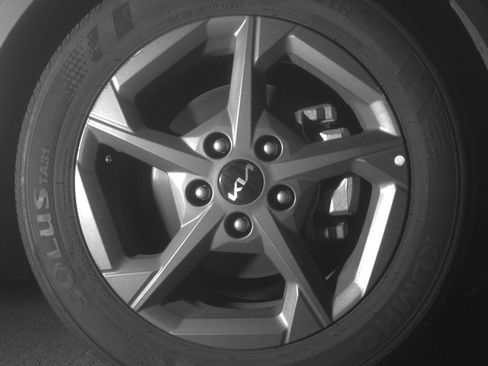 Used 2025 Kia K4 FWD image 13