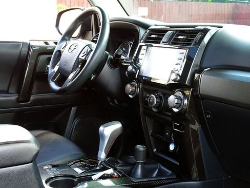 Used 2021 Toyota 4Runner TRD Off-Road Premium w/ Moonroof Package AWD/4WD image 32