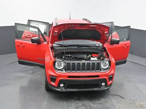 Used 2023 Jeep Renegade Latitude w/ Premium Group AWD/4WD image 72