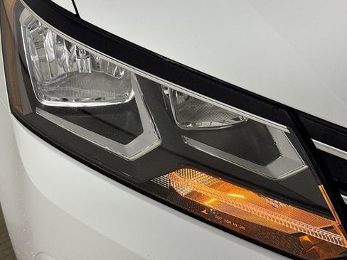 Used 2017 Volkswagen Passat 1.8T S image 34