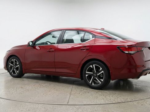 Used 2025 Nissan Sentra SV image 6