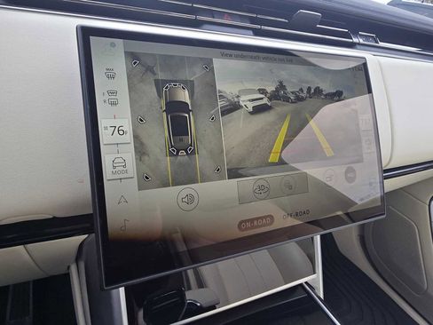 Used 2024 Land Rover Range Rover SE image 29