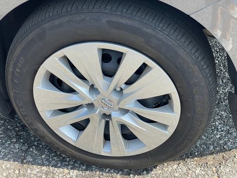 Certified 2025 Nissan Sentra S FWD image 27