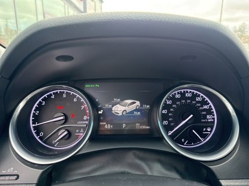 Used 2018 Toyota Camry L image 19