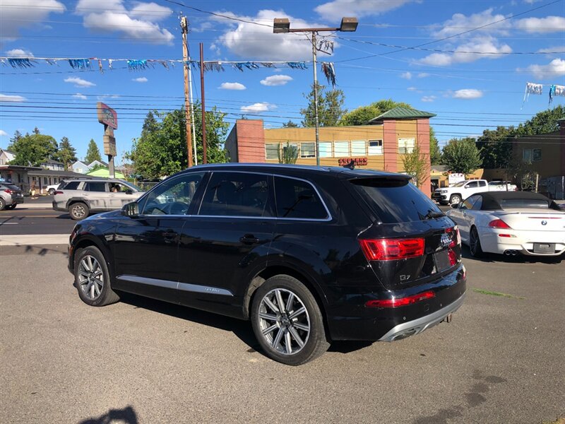 Used 2017 Audi Q7 3.0T Premium Plus AWD/4WD image 4