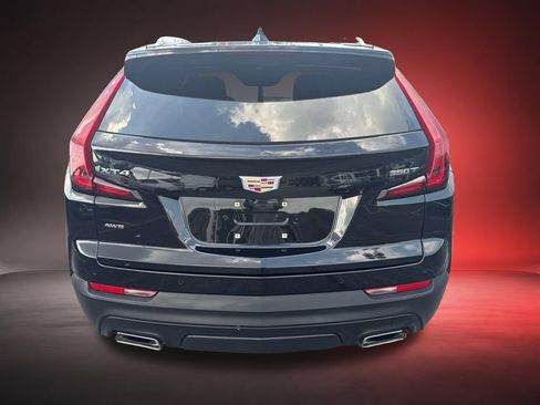 Certified 2023 Cadillac XT4 Luxury w/ Cold Weather Package AWD/4WD image 5