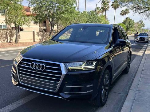 Used 2017 Audi Q7 3.0T Premium Plus w/ Premium Plus Package AWD/4WD image 4