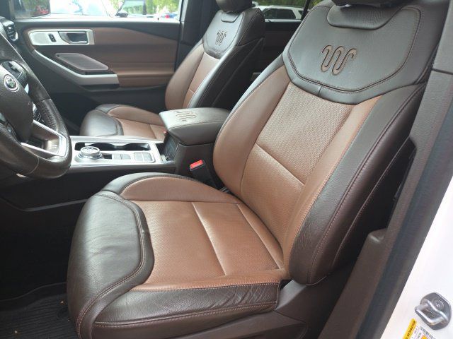 Used 2024 Ford Explorer King Ranch w/ Technology Package RWD image 5