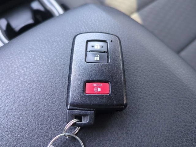 Used 2023 Toyota Tacoma SR5 AWD/4WD image 35