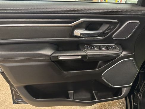 Used 2023 RAM 1500 Laramie AWD/4WD image 10