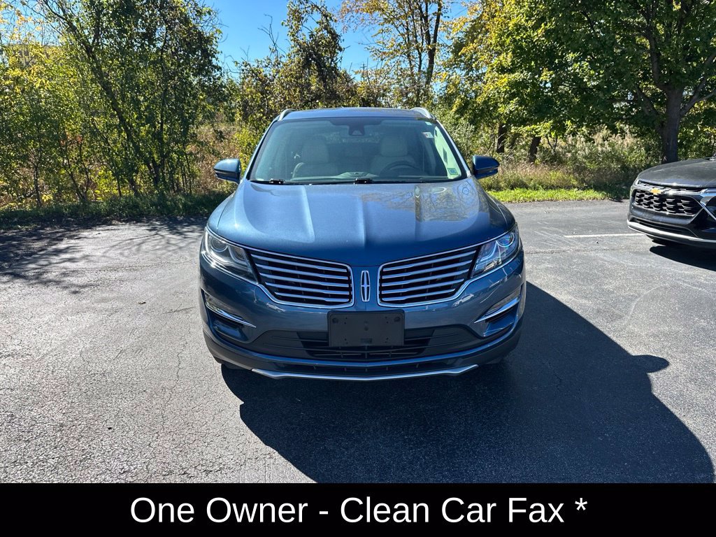 Used 2018 Lincoln MKC Select w/ Select Plus Package AWD/4WD image 2