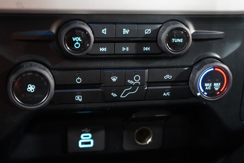 Used 2023 Ford F250 XL w/ STX Appearance Package AWD/4WD image 19