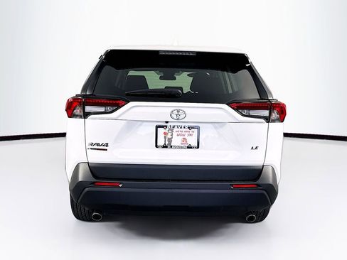 Used 2025 Toyota RAV4 LE image 8