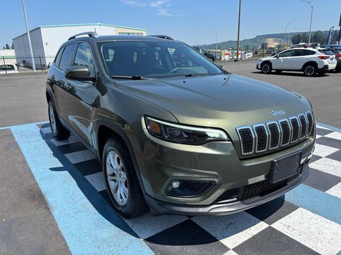 Used 2019 Jeep Cherokee Latitude w/ Popular Appearance Group AWD/4WD image 7