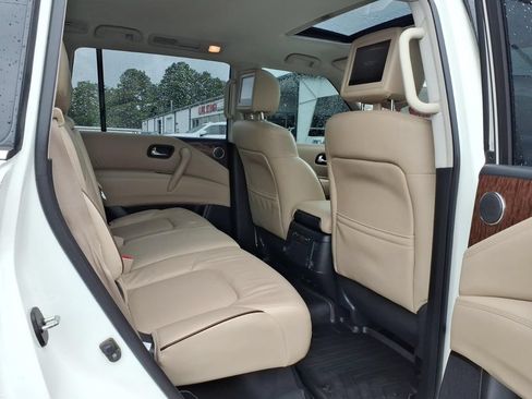 Used 2020 Nissan Armada Platinum RWD image 13