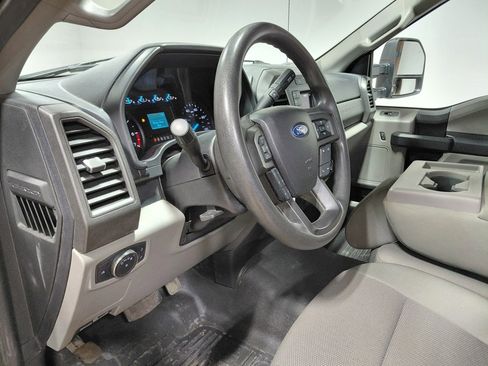 Used 2021 Ford F250 XL w/ Power Equipment Group image 17