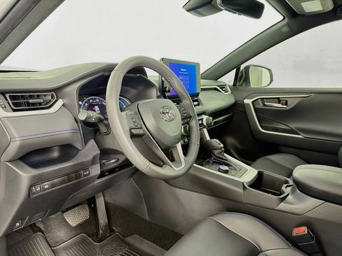 Used 2024 Toyota RAV4 XSE AWD/4WD image 14