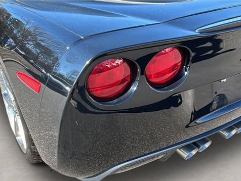 Used 2011 Chevrolet Corvette Coupe w/ Preferred Equipment Group image 35