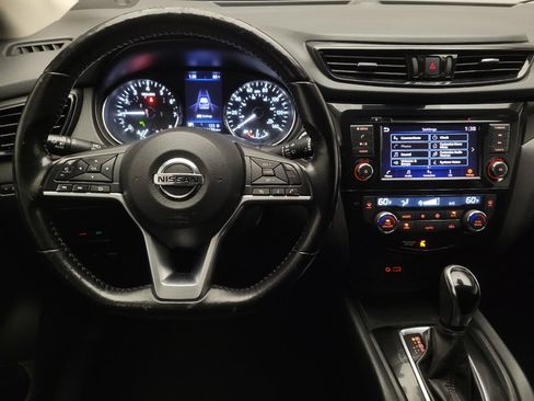 Used 2021 Nissan Rogue Sport SV FWD image 22