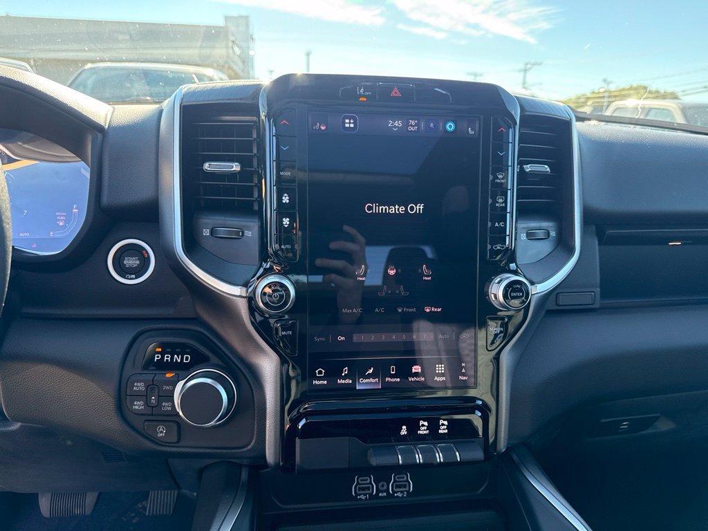 New 2026 RAM 1500 Big Horn AWD/4WD image 12