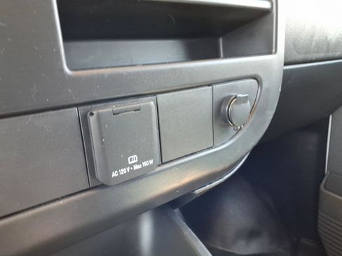 Used 2024 Chevrolet Express 2500 w/ Driver Convenience Package RWD image 17
