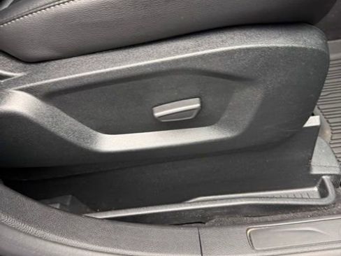 Used 2022 Ford Edge SEL w/ Convenience Package image 50