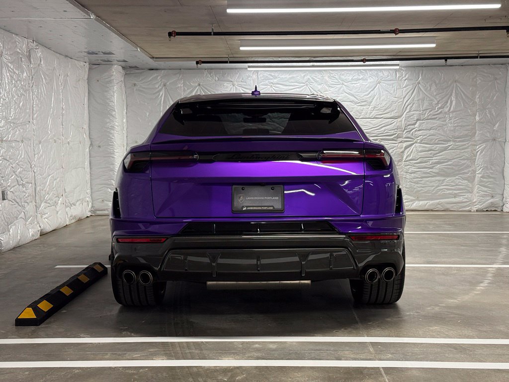 Used 2023 Lamborghini Urus Performante AWD/4WD image 10