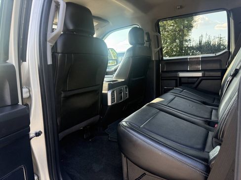 Used 2017 Ford F250 Lariat w/ FX4 Off-Road Package AWD/4WD image 10