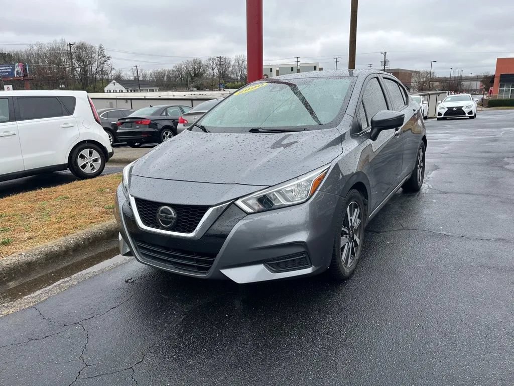 Used 2020 Nissan Versa SV FWD image 3