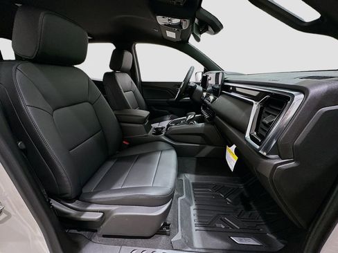 New 2026 GMC Canyon Elevation w/ Convenience Package image 29