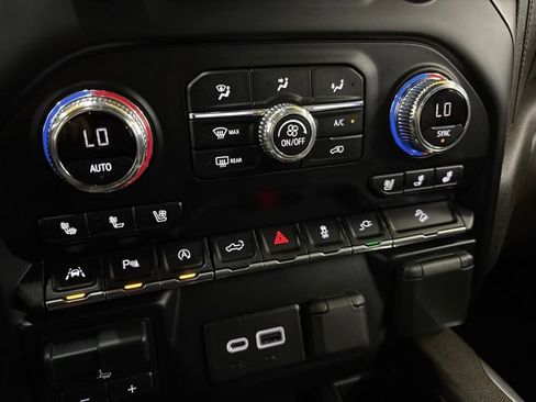 Used 2020 GMC Sierra 1500 Denali w/ Driver Alert Package II AWD/4WD image 56