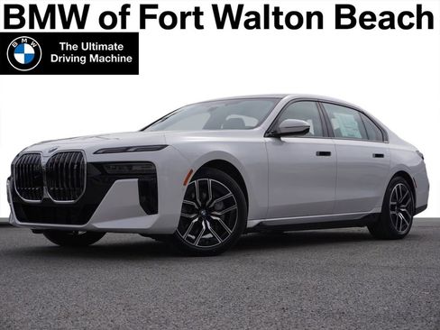 Used 2024 BMW i7 xDrive60 AWD/4WD image 1