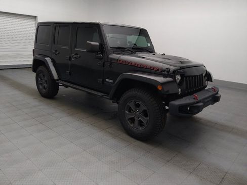 Used 2017 Jeep Wrangler Unlimited Rubicon AWD/4WD image 11