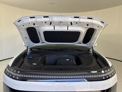 New 2026 Hyundai Ioniq 9 SEL image 11