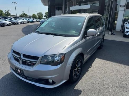 Used 2016 Dodge Grand Caravan R/T FWD image 21