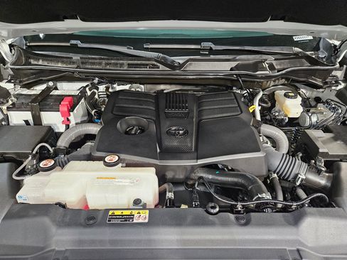 Used 2023 Toyota Tundra Limited image 19