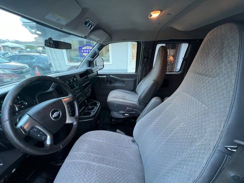 Used 2016 Chevrolet Express 3500 LT w/ LT Preferred Equipment Group image 21