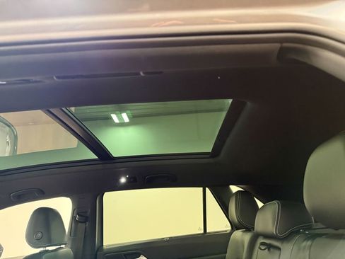 Used 2023 Volkswagen Atlas Cross Sport SEL Premium R-Line image 50