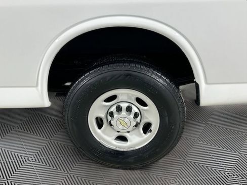 Used 2024 Chevrolet Express 2500 w/ Driver Convenience Package image 31