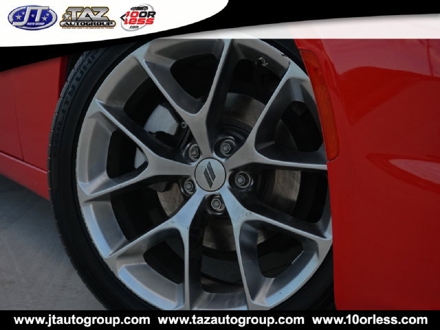 Used 2022 Dodge Charger SXT w/ Plus Group RWD image 2