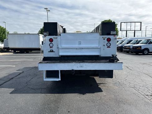 Used 2014 Ford F550 4x4 Regular Cab Super Duty image 7