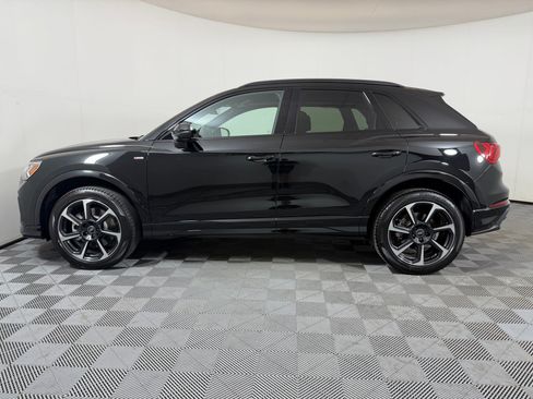 Used 2025 Audi Q3 2.0T Premium Plus w/ Premium Plus Package AWD/4WD image 2