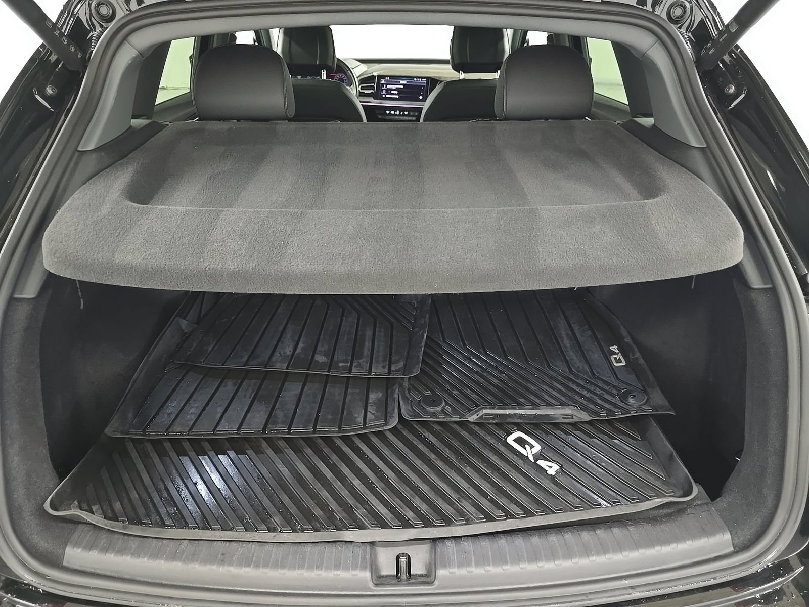 Used 2023 Audi Q4 e-tron Premium Plus w/ Premium Plus AWD/4WD image 14